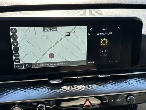 Used 2023 Kia Carnival SX Prestige image 28