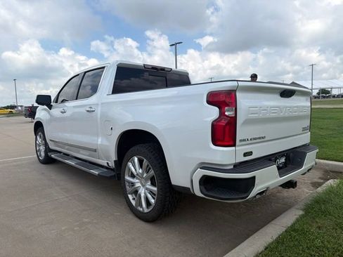 Used 2022 Chevrolet Silverado 1500 High Country AWD/4WD image 6