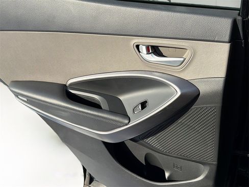 Used 2017 Hyundai Santa Fe Sport image 28