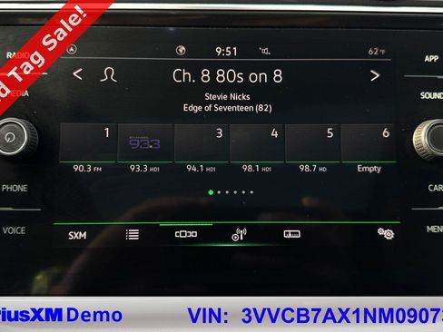 Certified 2022 Volkswagen Tiguan SE R-Line image 29