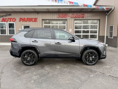 Used 2022 Toyota RAV4 XSE image 1