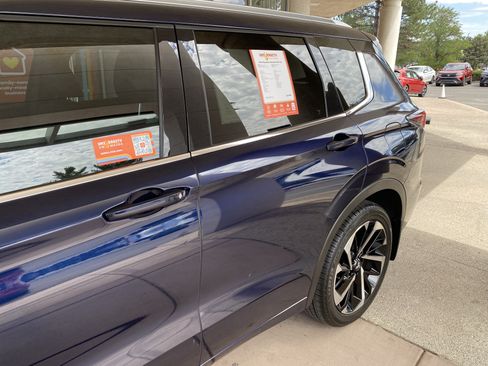 Used 2024 Mitsubishi Outlander SEL AWD/4WD image 68