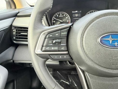 Used 2025 Subaru Outback Premium w/ Popular Package #1A image 19