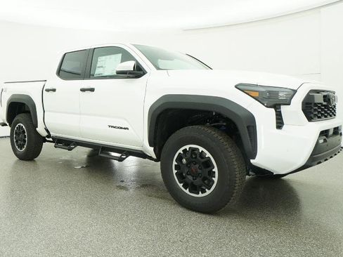New 2025 Toyota Tacoma TRD Off-Road image 30