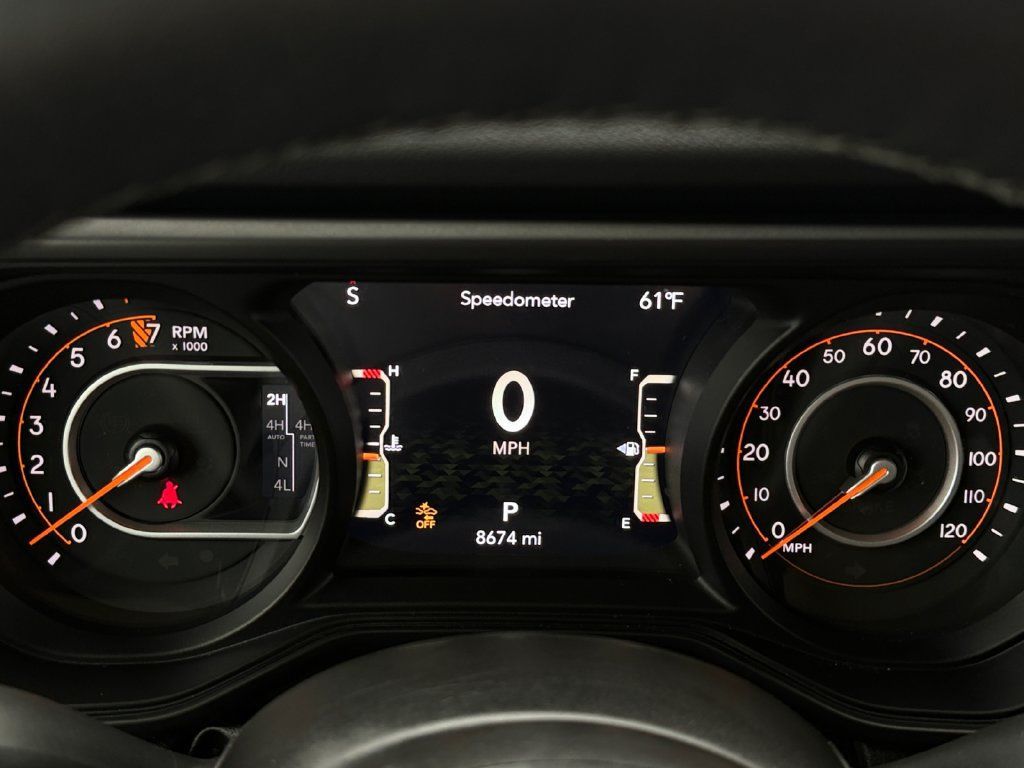 Used 2025 Jeep Gladiator Mojave AWD/4WD image 10