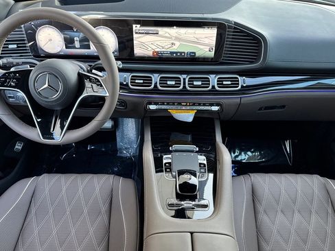 New 2026 Mercedes-Benz Maybach GLS 600 Maybach GLS 600 image 14