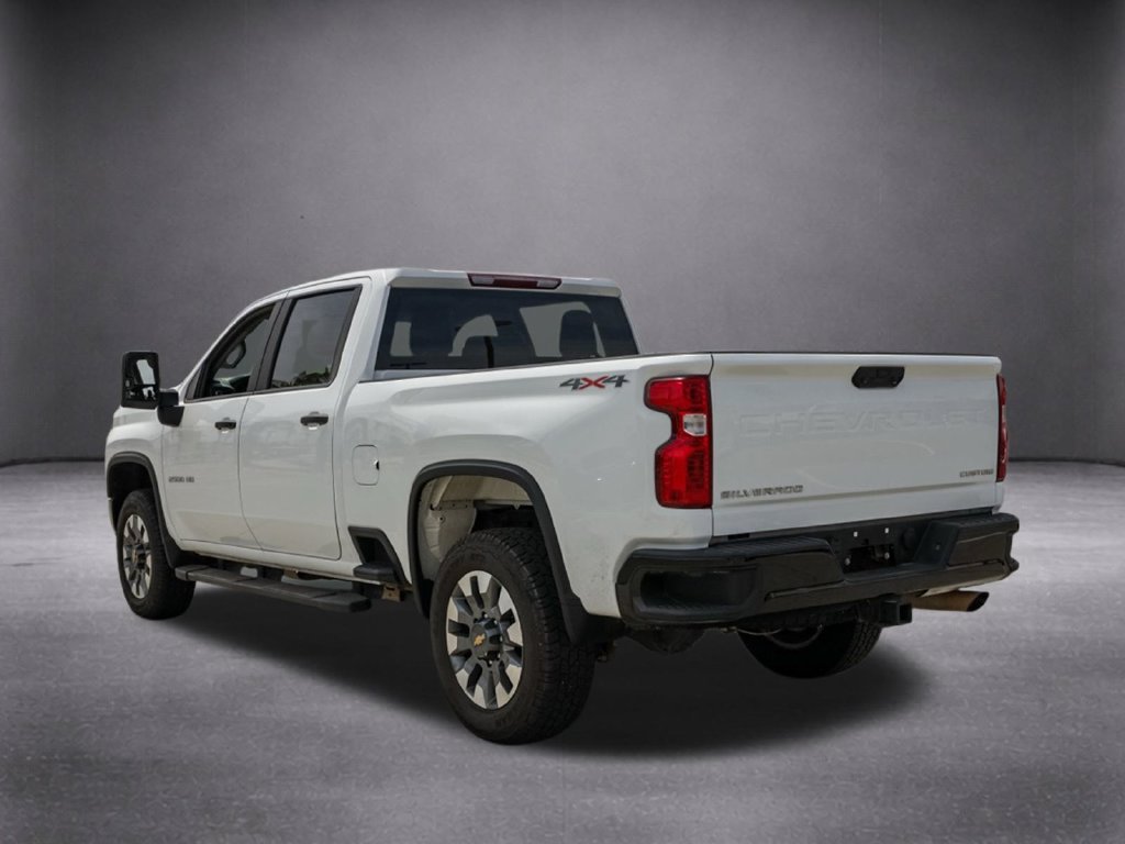 Used 2022 Chevrolet Silverado 2500 Custom w/ Custom Value Package AWD/4WD image 7