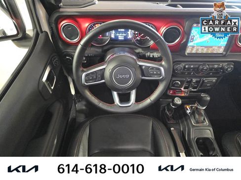 Used 2022 Jeep Wrangler Unlimited Rubicon w/ Cold Weather Group AWD/4WD image 16