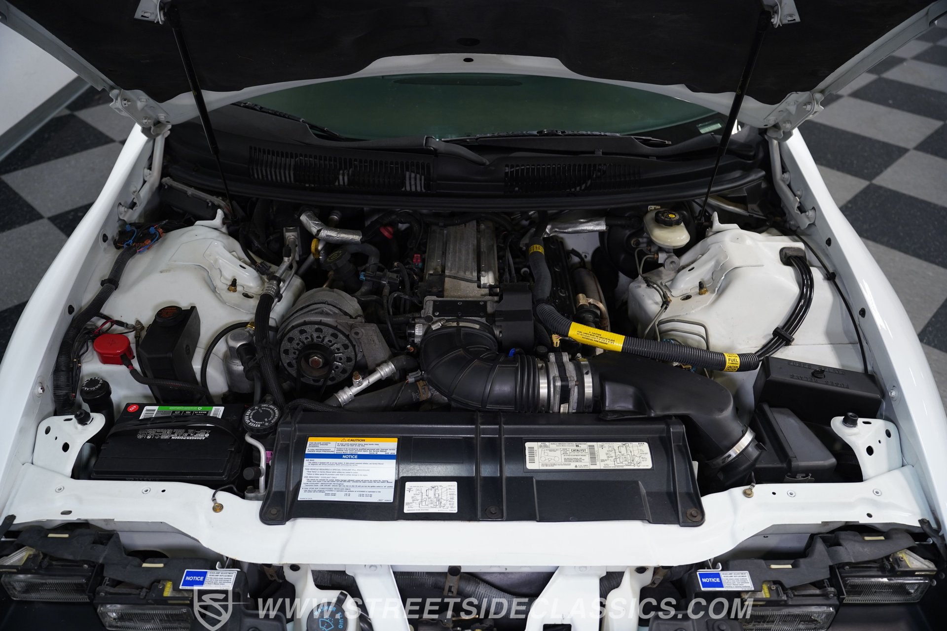 Used 1997 Chevrolet Camaro Z28 w/ Preferred Equipment Group 2 RWD image 3