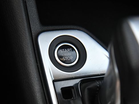 Used 2025 Nissan Sentra SV FWD image 24