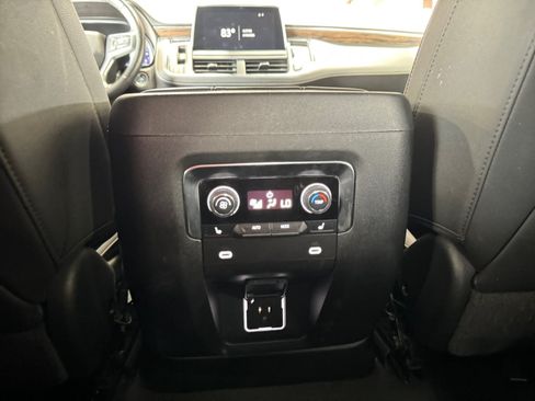 Used 2024 Chevrolet Tahoe Premier RWD image 25