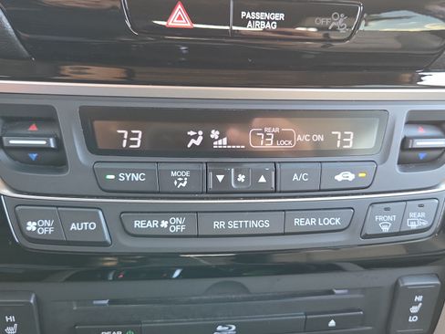 Used 2016 Honda Pilot Touring image 29