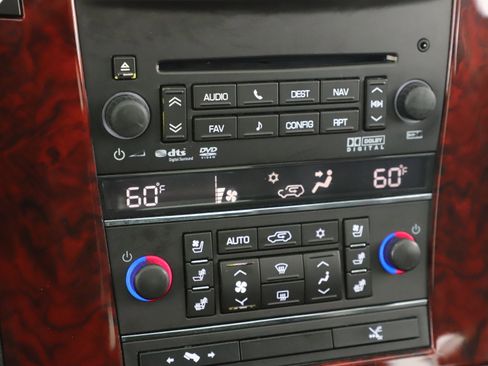 Used 2012 Cadillac Escalade EXT Premium image 8