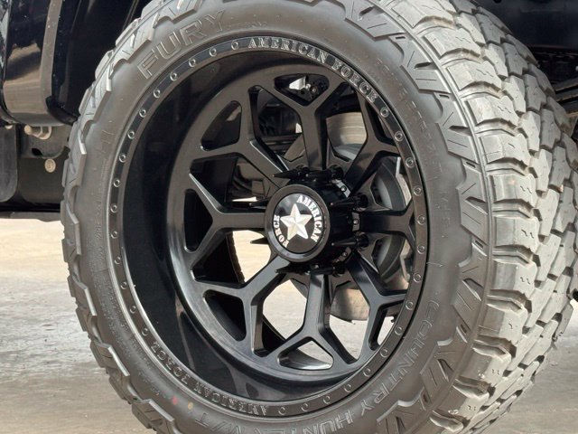 Certified 2025 Ford F250 4x4 Crew Cab Super Duty image 17