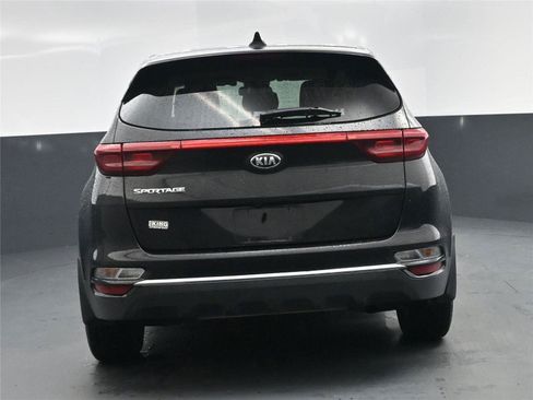 Used 2020 Kia Sportage LX w/ LX Popular Package image 22
