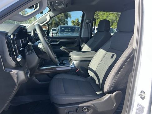 Used 2024 Chevrolet Silverado 3500 LT w/ Convenience Package image 14