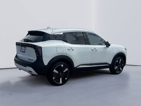 New 2025 Nissan Kicks SR w/ SR Premium Package image 5