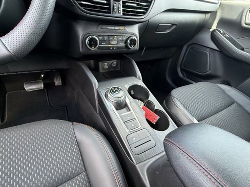 New 2025 Ford Escape ST-Line w/ Equipment Group 301A image 18