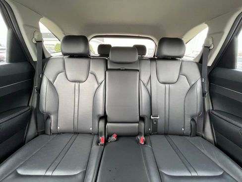 Used 2025 Kia Sorento S image 30