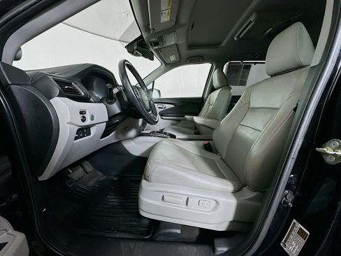 Used 2017 Honda Pilot Elite image 13