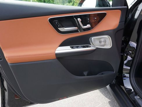 Certified 2025 Mercedes-Benz GLC 350e GLC 350e image 14