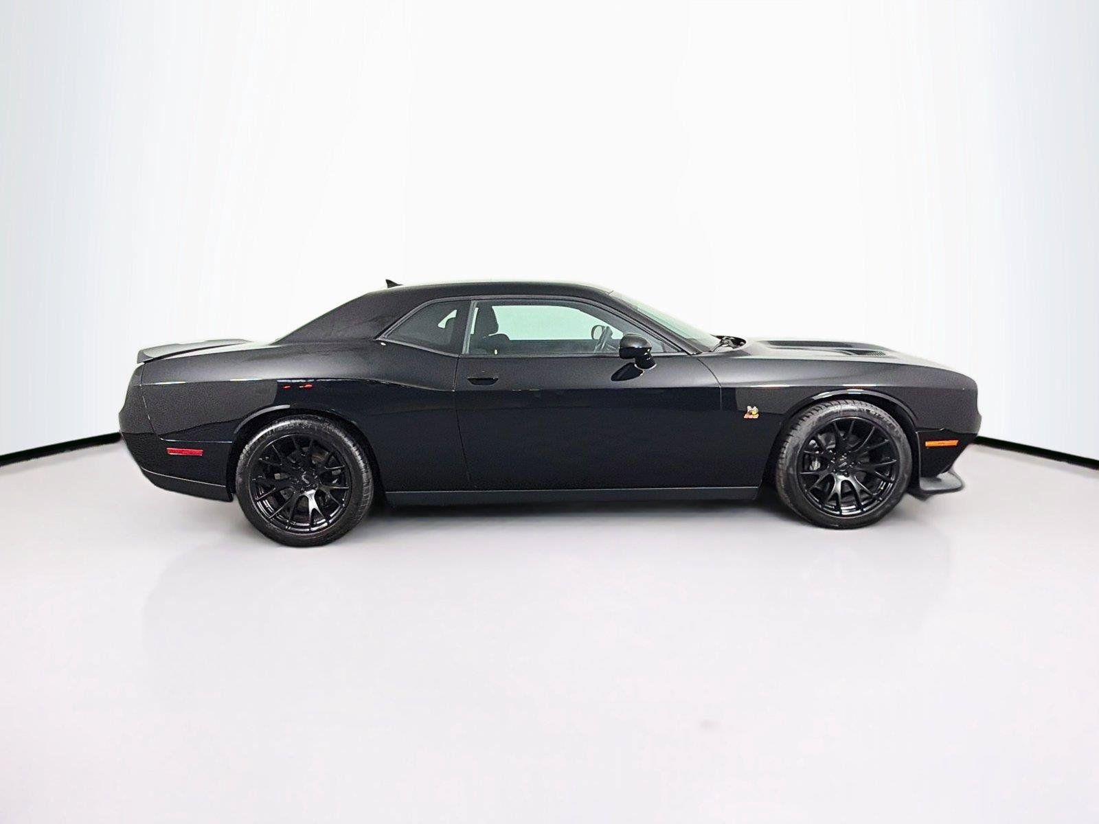 Used 2021 Dodge Challenger R/T Scat Pack RWD image 12