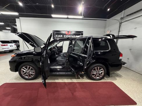 Used 2014 Lexus LX 570 4WD image 71