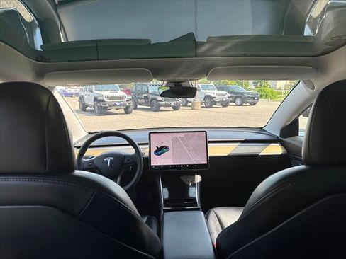 Used 2020 Tesla Model 3 Long Range AWD/4WD image 15