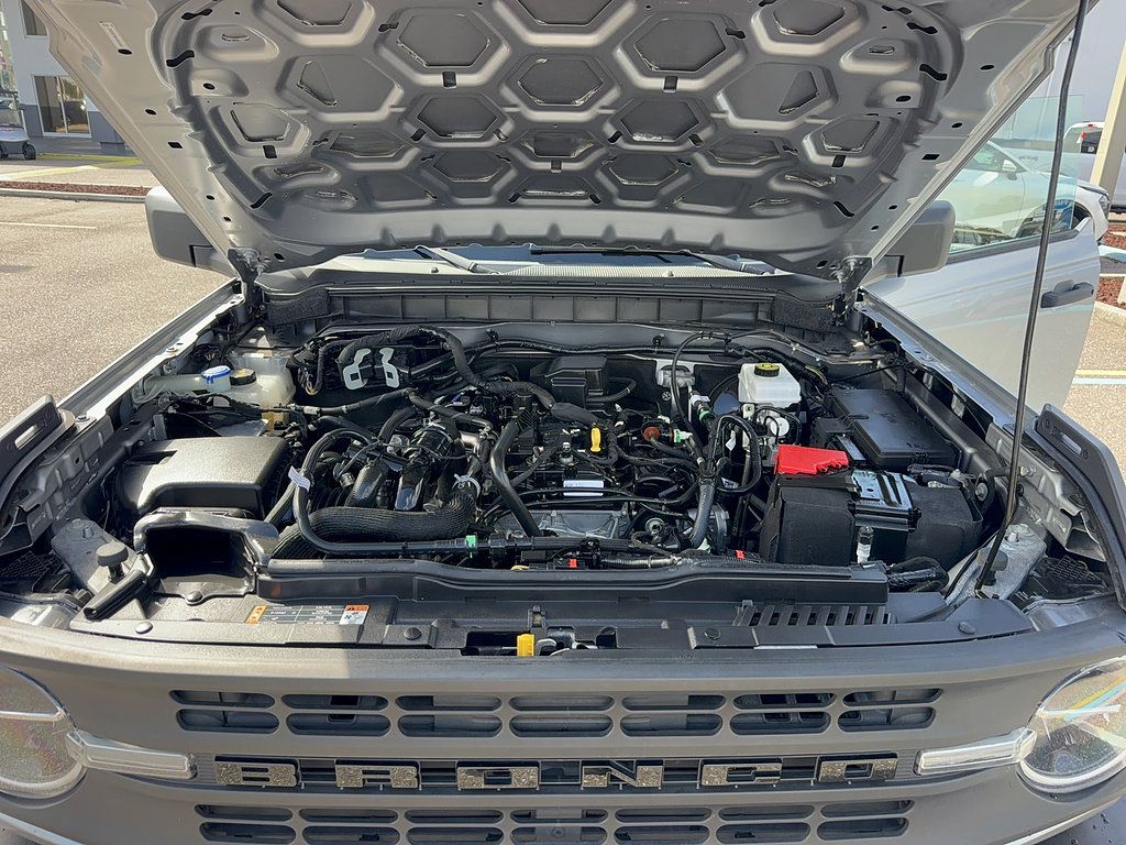 Used 2021 Ford Bronco 2-Door AWD/4WD image 34