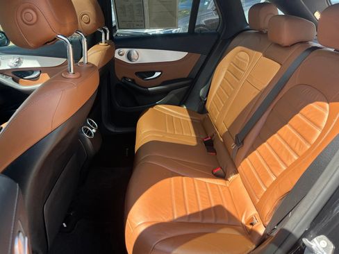 Used 2019 Mercedes-Benz GLC 43 AMG 4MATIC image 31