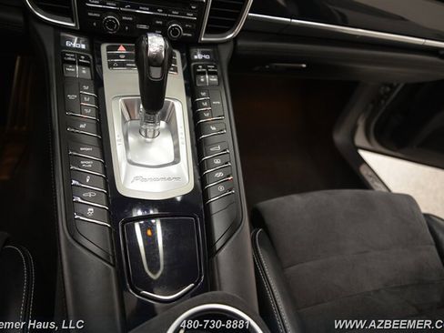 Used 2013 Porsche Panamera GTS image 35