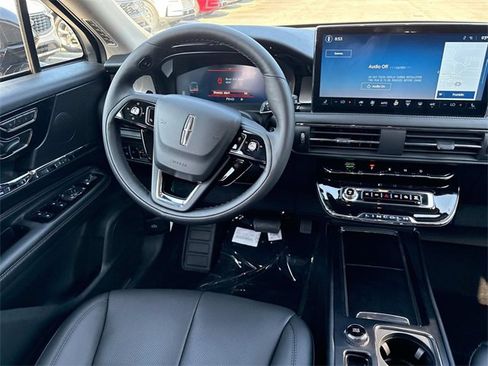 New 2025 Lincoln Corsair Grand Touring image 14