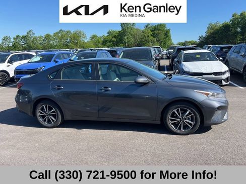 Certified 2023 Kia Forte LXS w/ LXS Technology Package FWD image 5