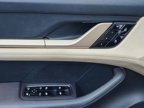 Used 2020 Porsche Taycan Turbo image 27