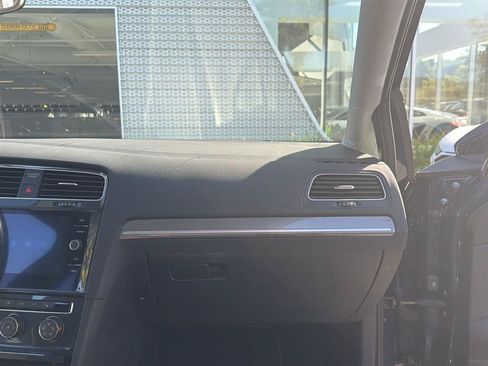 Used 2019 Volkswagen Golf Alltrack SE AWD/4WD image 11