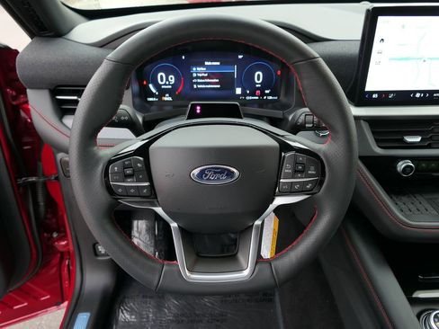 Used 2025 Ford Explorer ST-Line w/ Premium Package image 20