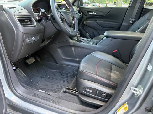 Used 2023 Chevrolet Equinox RS w/ RS Leather Package FWD image 9