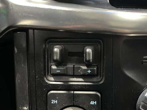 Used 2023 Ford F150 Lariat w/ Equipment Group 502A High image 27