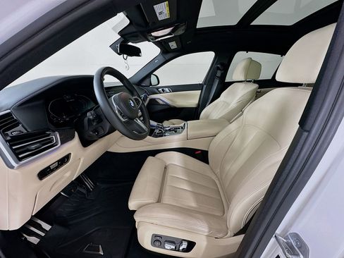Used 2022 BMW X6 M50i w/ Executive Package AWD/4WD image 22