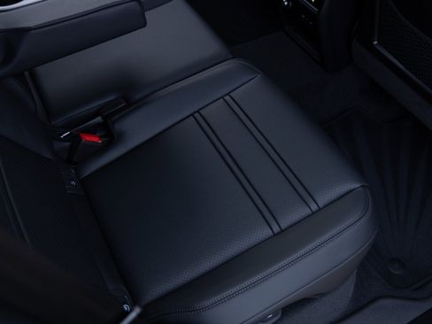 Certified 2026 Porsche Cayenne GTS image 36