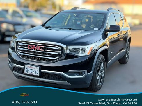 Used 2017 GMC Acadia SLT FWD image 1
