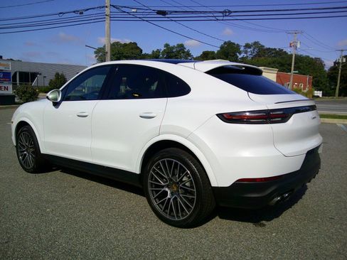 Used 2020 Porsche Cayenne image 19