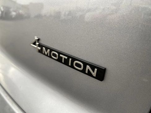 Certified 2024 Volkswagen Atlas Cross Sport SE image 34