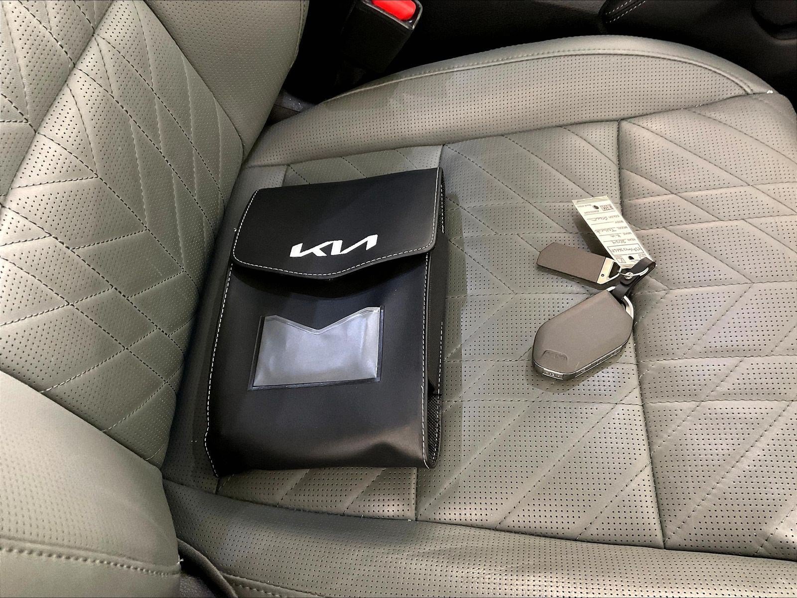 Certified 2024 Kia Telluride SX Prestige X-Line AWD/4WD image 36