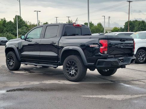 Used 2024 Chevrolet Colorado Trail Boss w/ Advanced Trailering Package AWD/4WD image 3