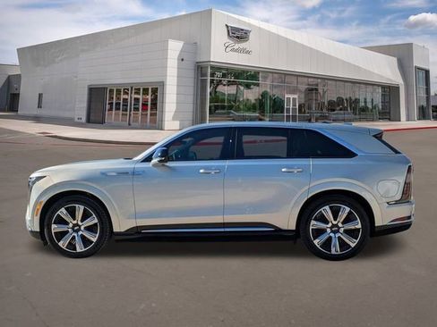 New 2025 Cadillac Escalade IQ Luxury 2 image 3