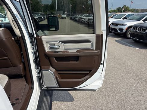 Used 2025 RAM 3500 Laramie AWD/4WD image 47