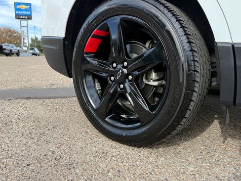 Certified 2022 Chevrolet Equinox Premier w/ Redline Edition image 20