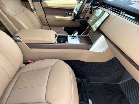 New 2026 Land Rover Range Rover Long Wheelbase SE AWD/4WD image 10