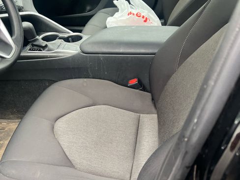 Used 2023 Toyota Camry LE FWD image 11